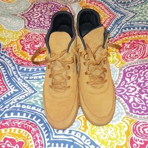 Sorel Evie lace up boots Size 8.5 color Tan